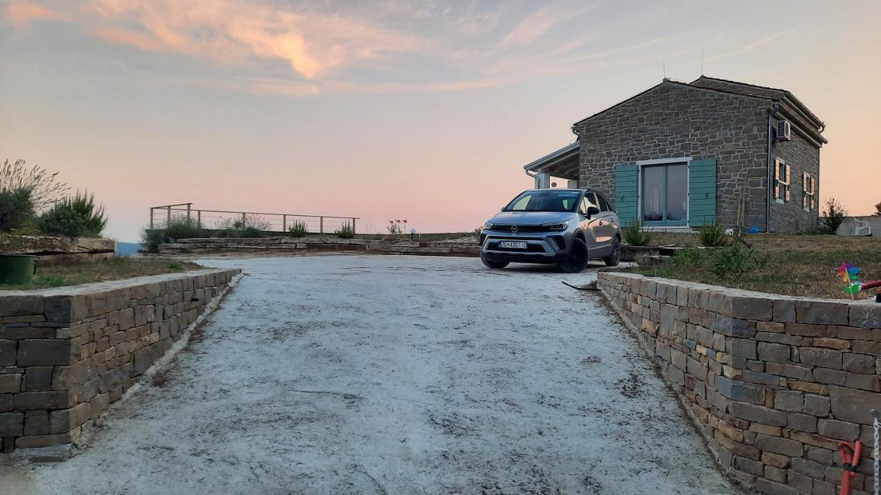 Villa San Silvestro Oprtalj Exteriér fotografie