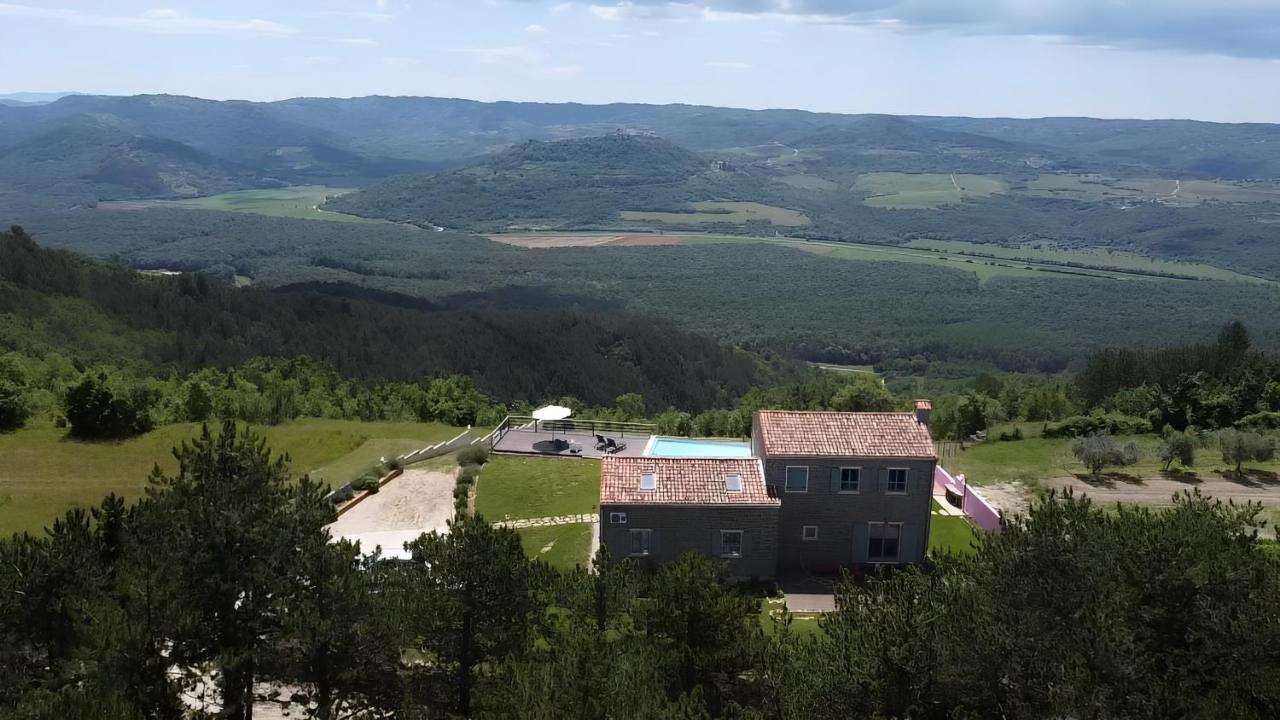 Villa San Silvestro Oprtalj Exteriér fotografie