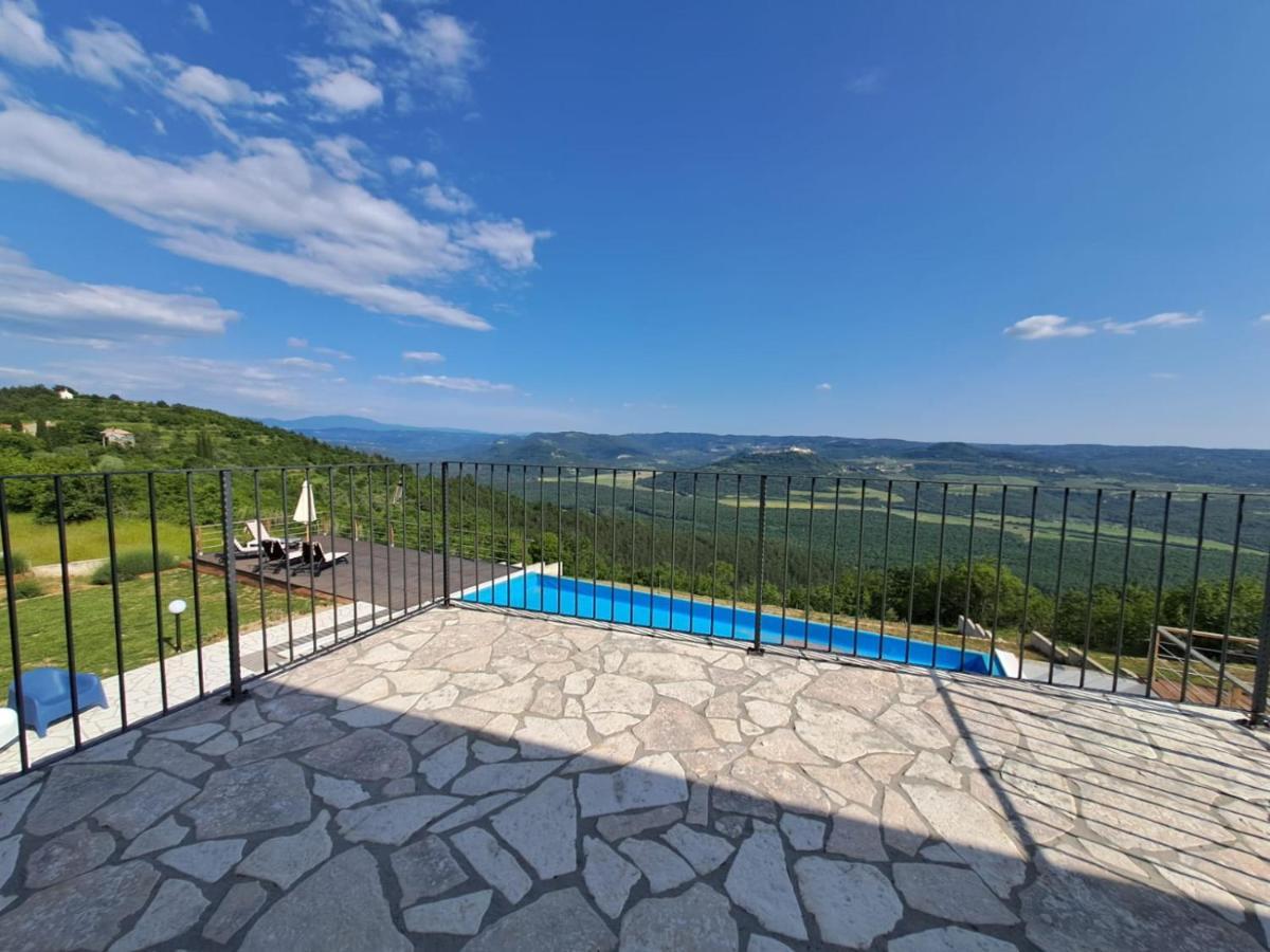 Villa San Silvestro Oprtalj Exteriér fotografie