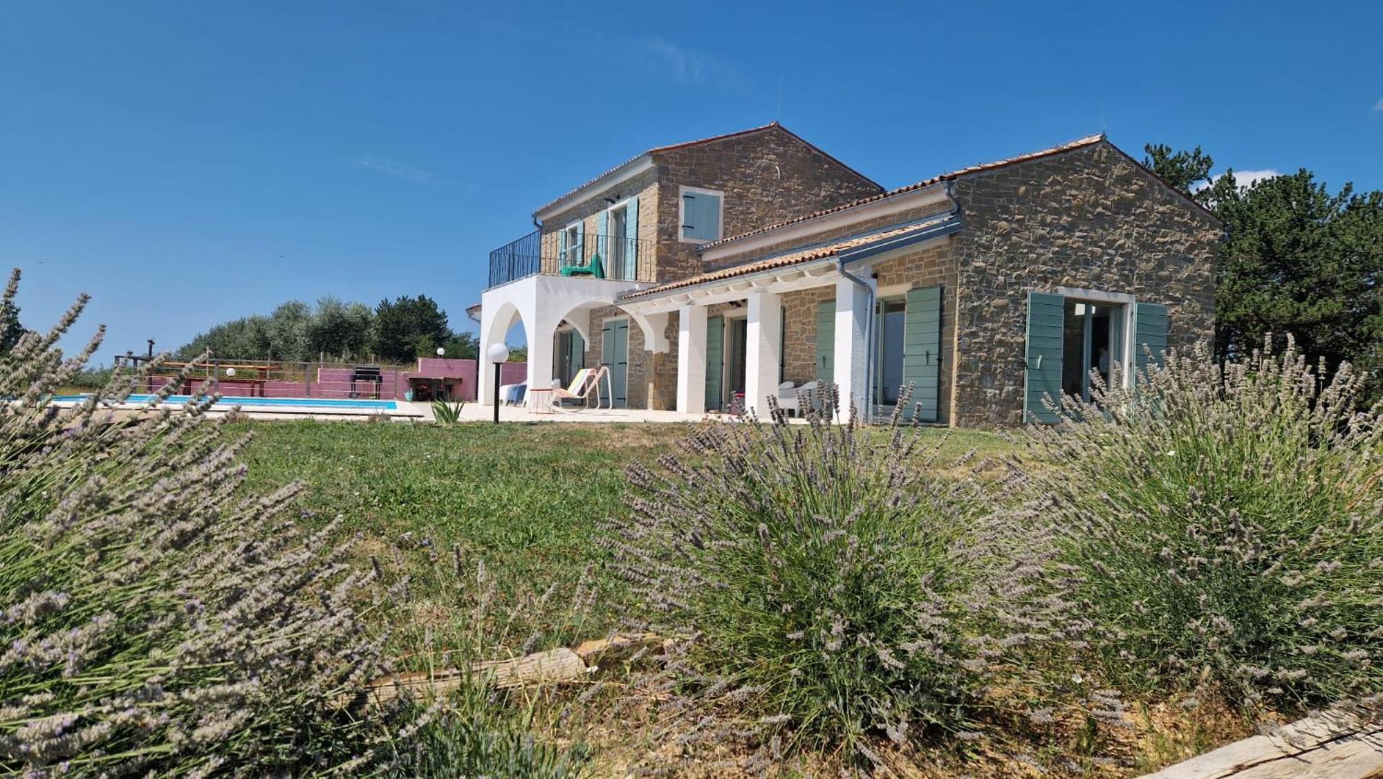 Villa San Silvestro Oprtalj Exteriér fotografie